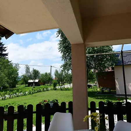 Apartments Green Linden Rakovica Exterior photo