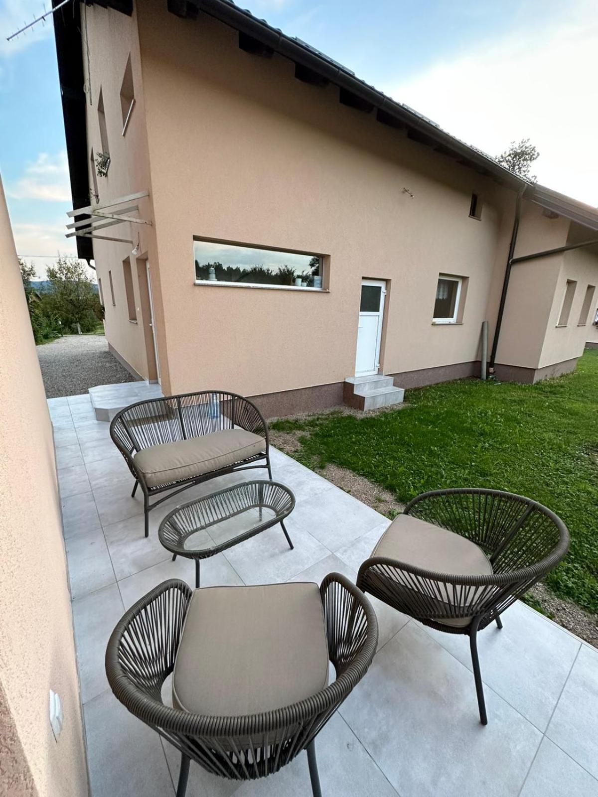 Linden Apartment *
